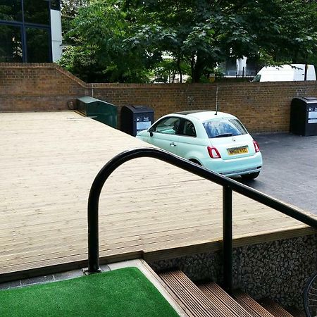 Cygnet House Aparthotel Croydon Exterior foto